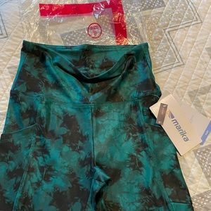 NWT 2 Pairs of Small 9” Marika Shorts